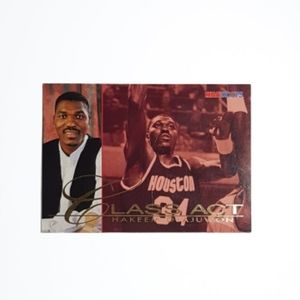 1995 Skybox Hakeem Olajuwon